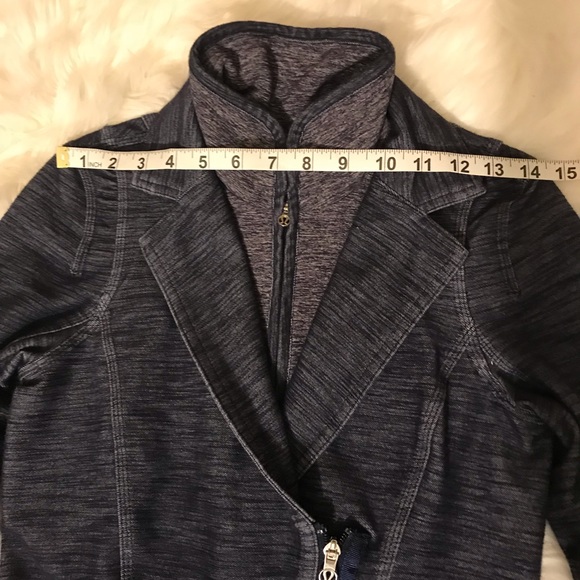 Lulu lemon Ride On Blazer Size 4 - Picture 5 of 6